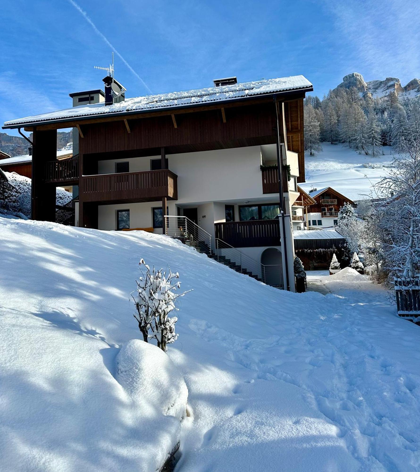 Apartment Ciasa Laoi San Cassiano  Kültér fotó