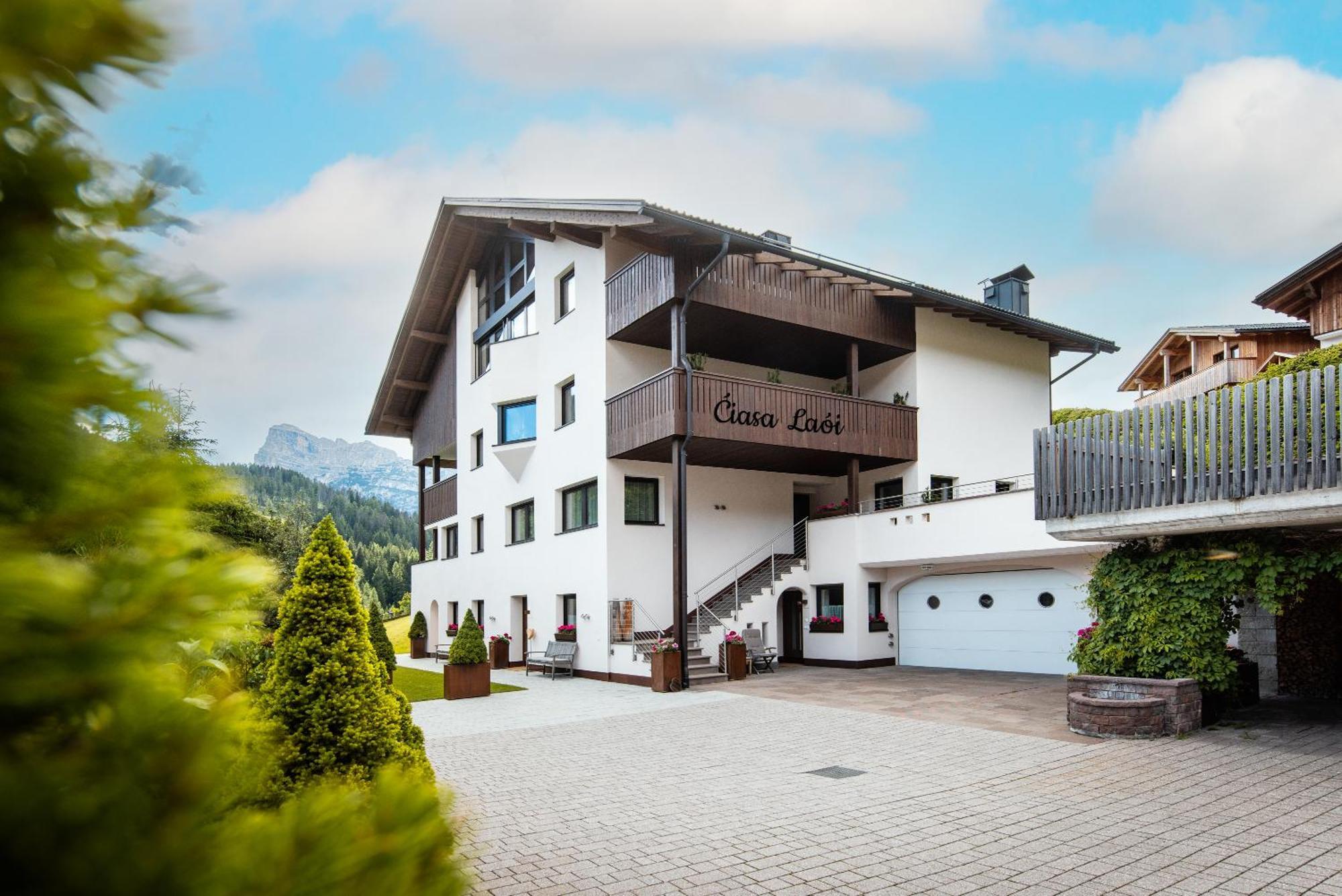 Apartment Ciasa Laoi San Cassiano  Kültér fotó