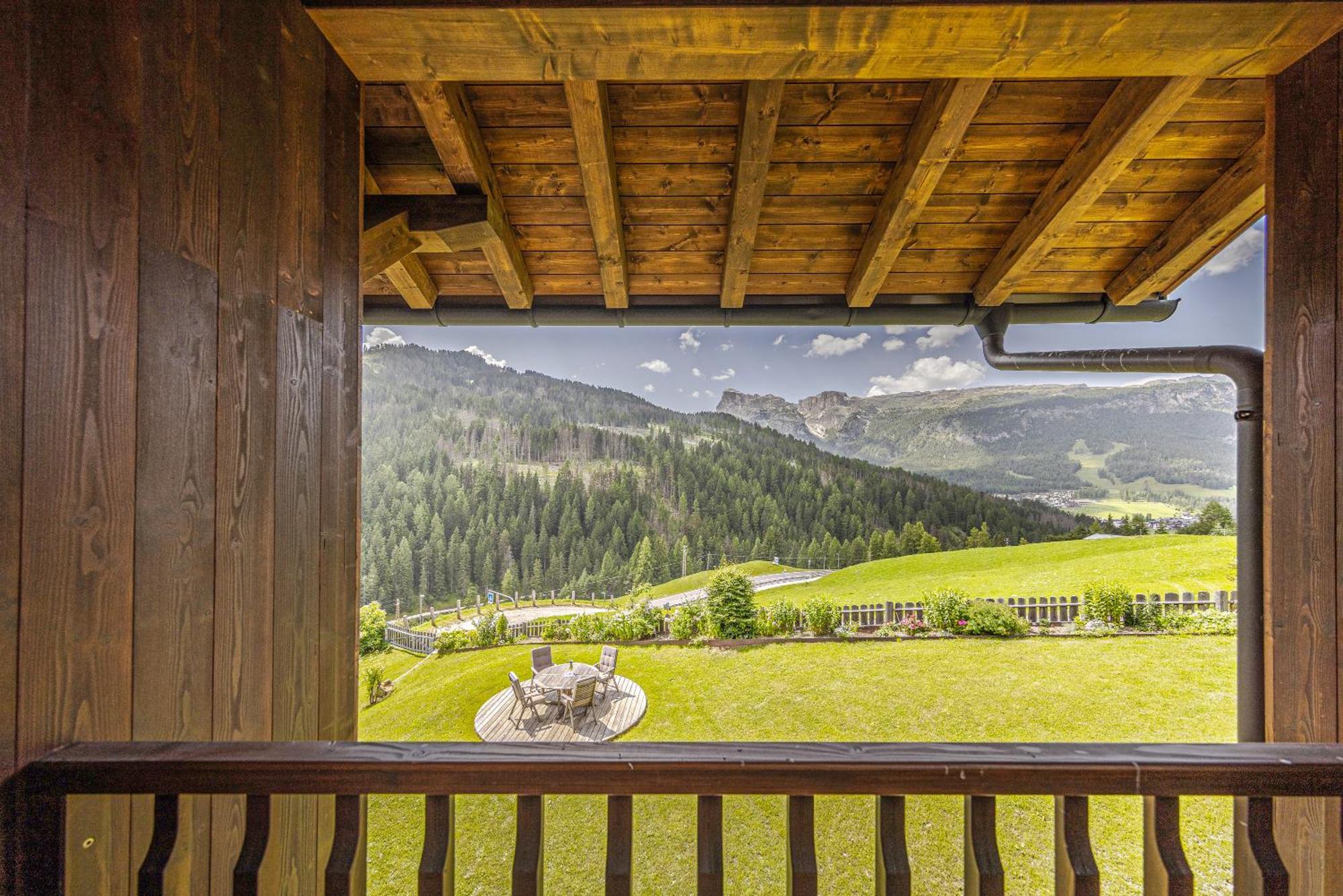 Apartment Ciasa Laoi San Cassiano  Kültér fotó