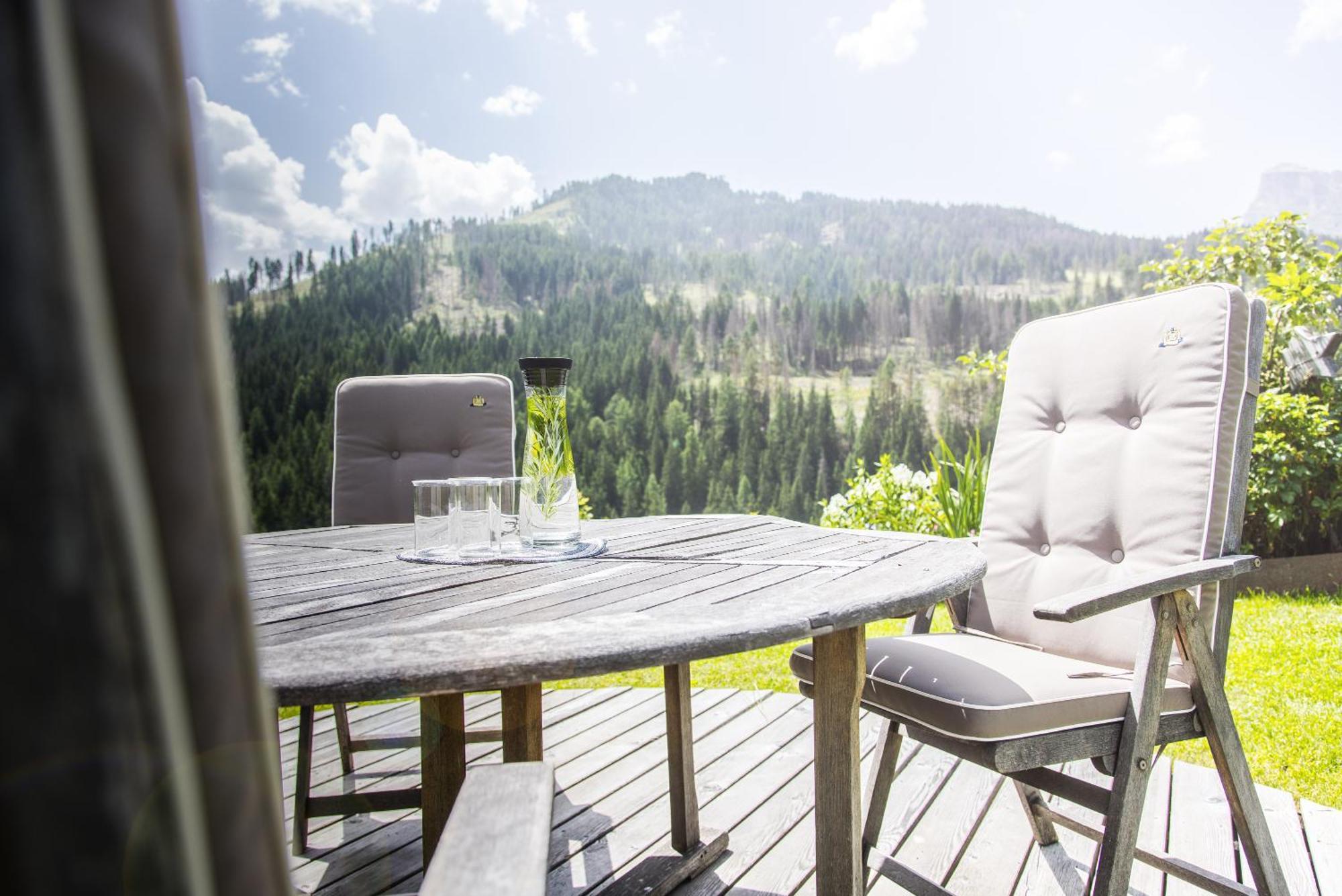 Apartment Ciasa Laoi San Cassiano  Kültér fotó