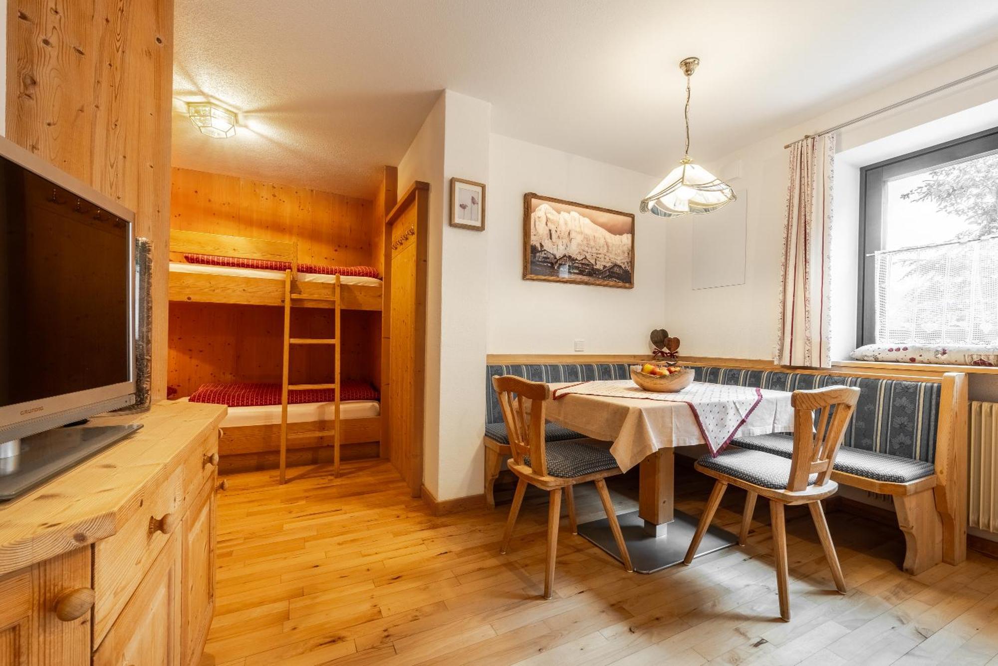Apartment Ciasa Laoi San Cassiano  Kültér fotó