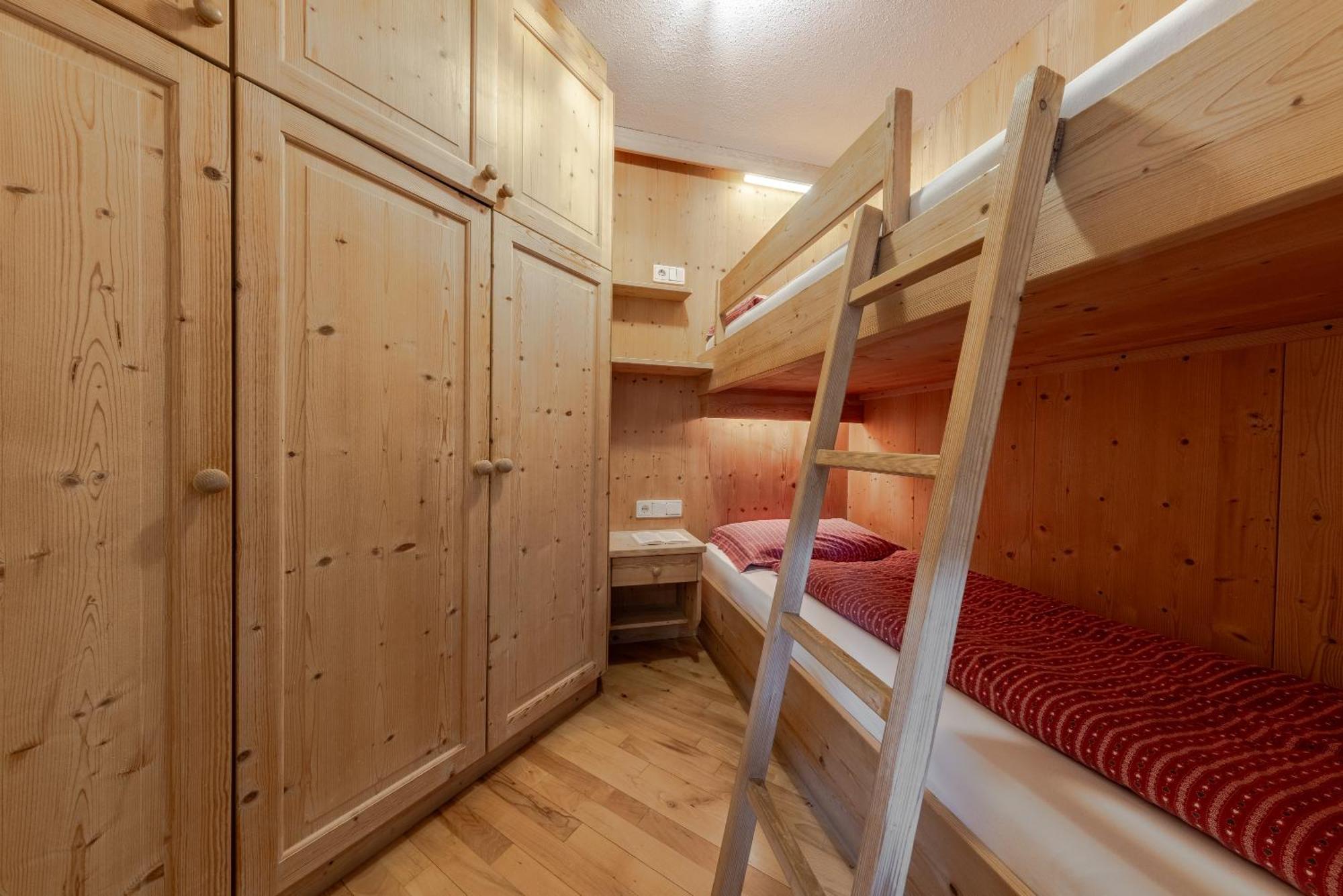 Apartment Ciasa Laoi San Cassiano  Kültér fotó
