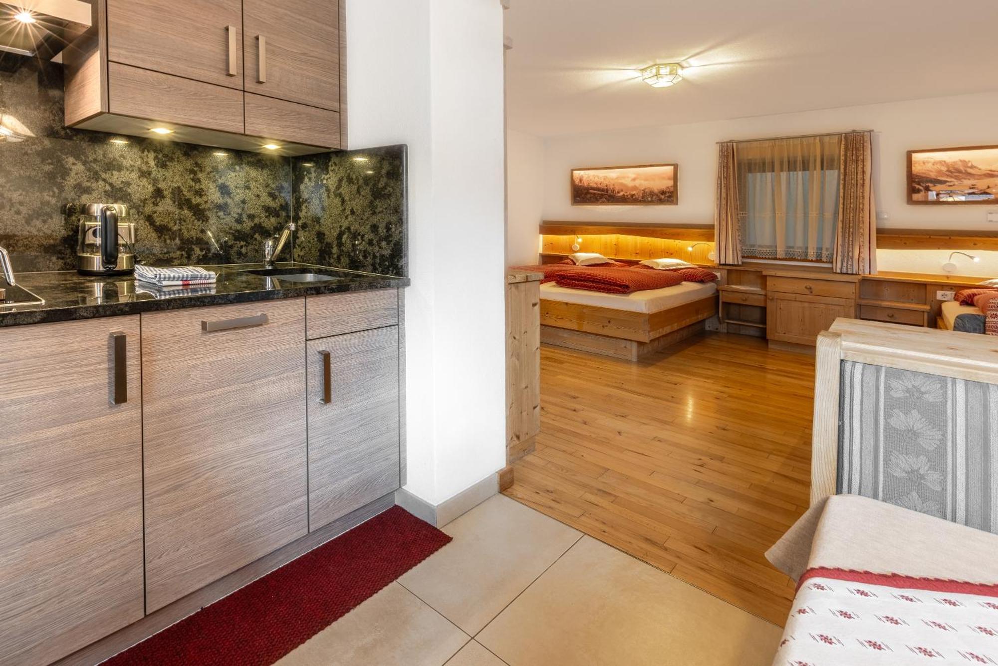 Apartment Ciasa Laoi San Cassiano  Kültér fotó